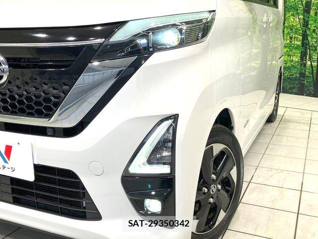 Nissan ROOX 2022-05 8797366-11