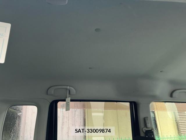 Nissan ROOX 2011-04 8797377-12