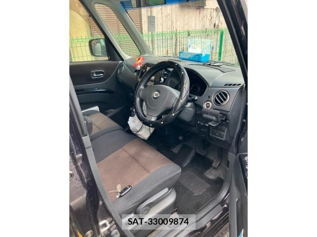Nissan ROOX 2011-04 8797377-14