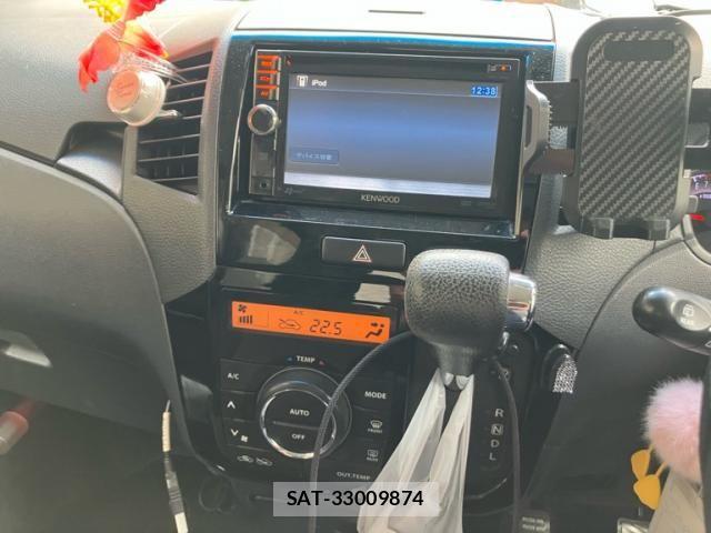 Nissan ROOX 2011-04 8797377-17