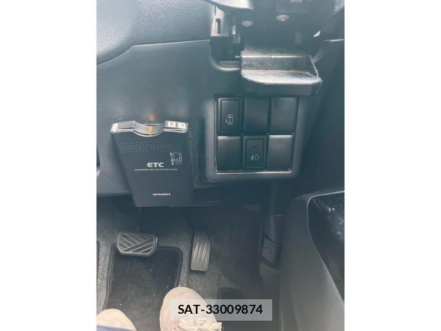 Nissan ROOX 2011-04 8797377-19