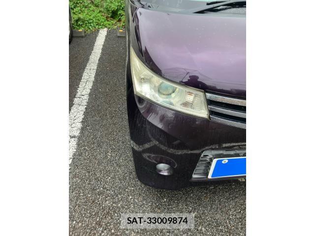 Nissan ROOX 2011-04 8797377-3