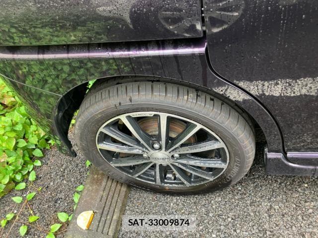 Nissan ROOX 2011-04 8797377-7
