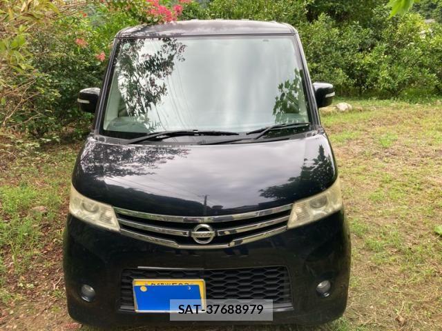 Nissan ROOX 2011-08 8797376-0