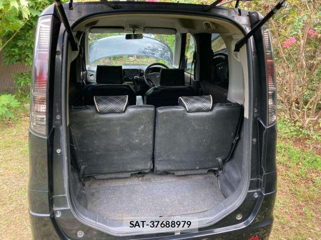Nissan ROOX 2011-08 8797376-4