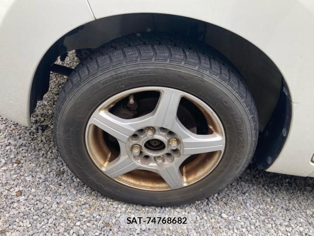 Nissan ROOX 2012-04 8831400-10