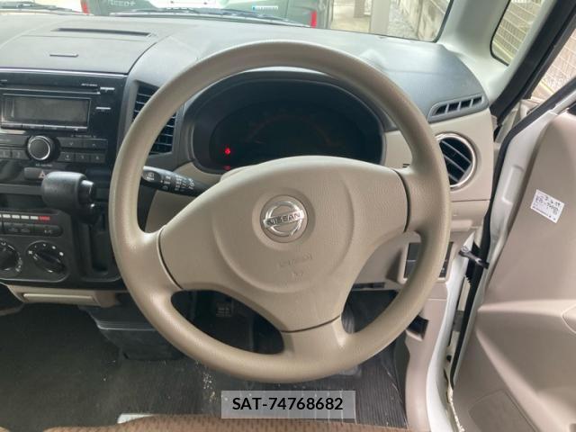 Nissan ROOX 2012-04 8831400-17