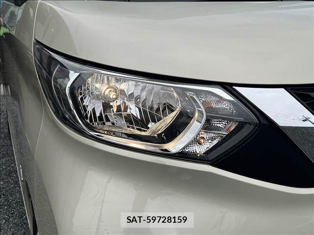 Nissan ROOX 2021-01 8831394-5