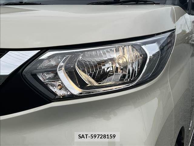 Nissan ROOX 2021-01 8831394-6