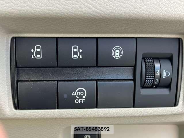 Nissan ROOX 2023-09 8831385-4