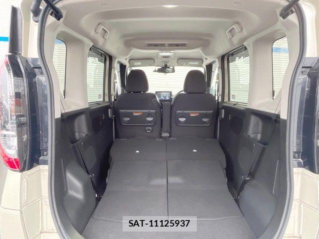 Nissan ROOX 2021-05 8831384-9