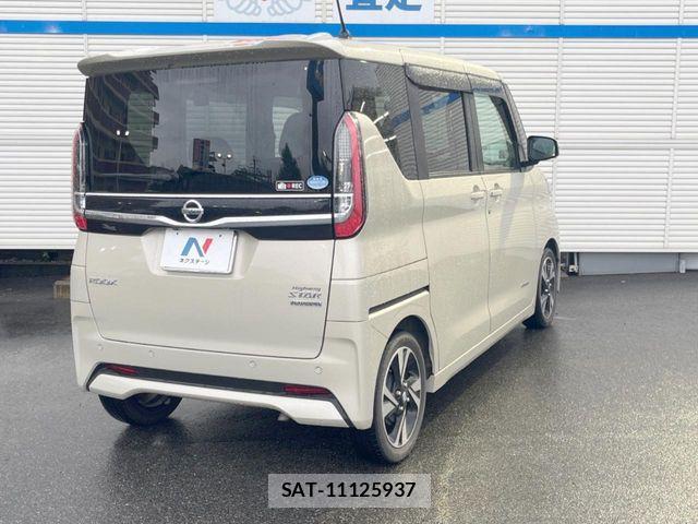 Nissan ROOX 2021-05 8831384-16