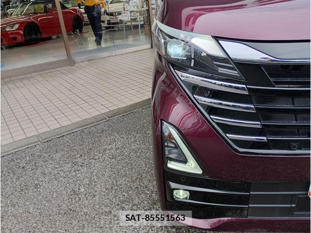 Nissan ROOX 2023-05 8831376-3
