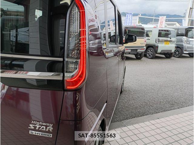 Nissan ROOX 2023-05 8831376-4