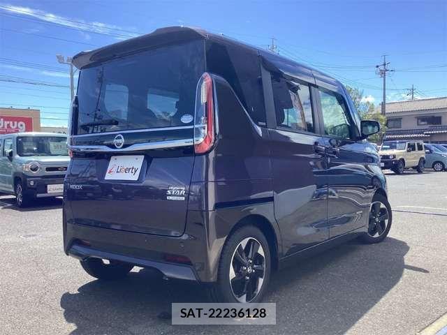 Nissan ROOX 2021-10 8831389-16