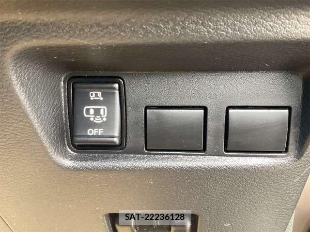 Nissan ROOX 2021-10 8831389-7