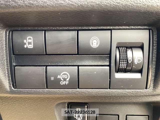 Nissan ROOX 2021-10 8831389-8