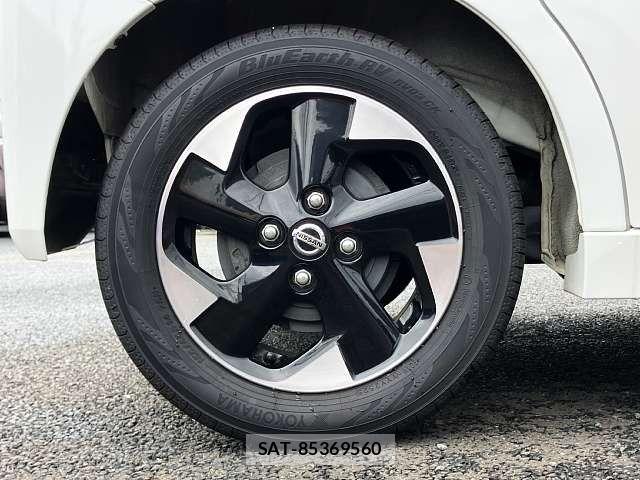 Nissan ROOX 2021-08 8831387-3