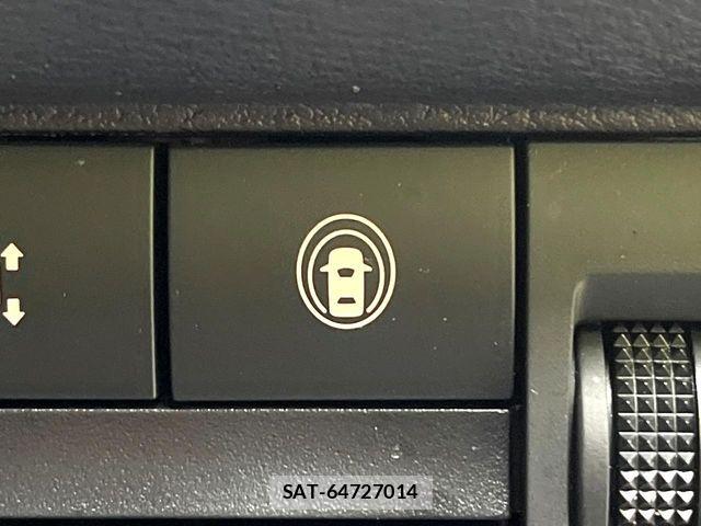 Nissan ROOX 2023-02 8831375-5