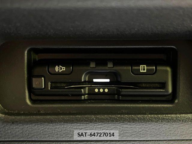 Nissan ROOX 2023-02 8831375-6