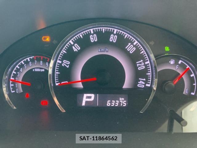 Nissan ROOX 2011-10 8831398-15