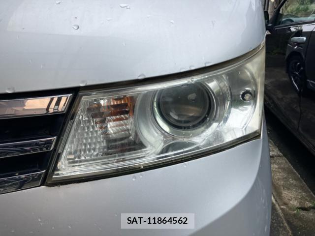 Nissan ROOX 2011-10 8831398-3