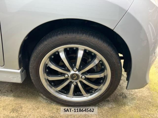 Nissan ROOX 2011-10 8831398-4