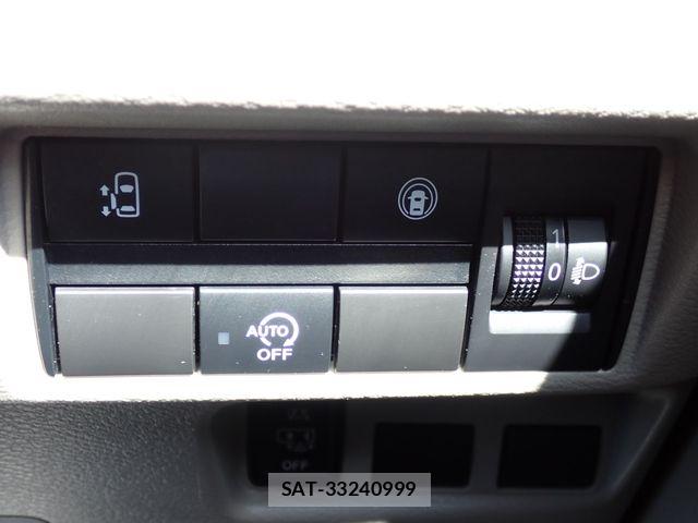 Nissan ROOX 2022-06 8831395-9