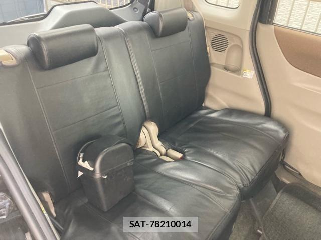 Nissan ROOX 2010-11 8831401-14