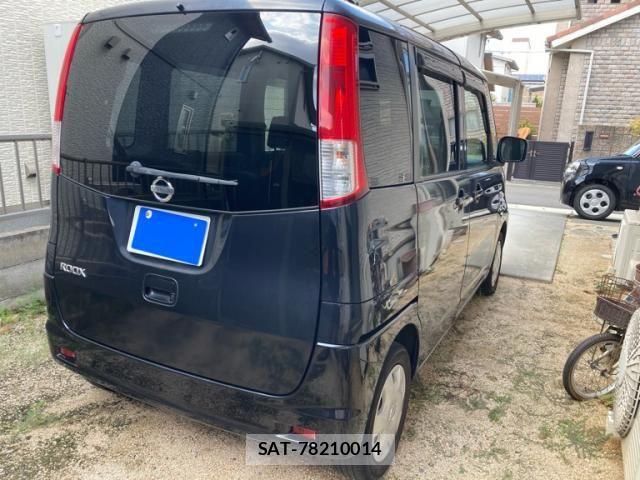 Nissan ROOX 2010-11 8831401-1
