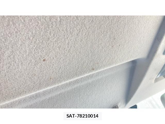 Nissan ROOX 2010-11 8831401-27
