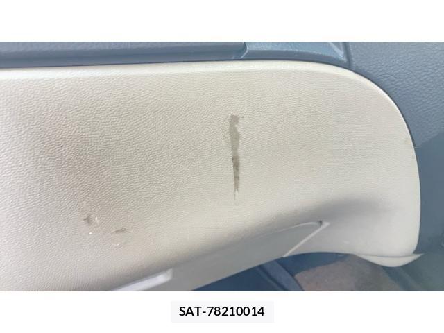 Nissan ROOX 2010-11 8831401-28