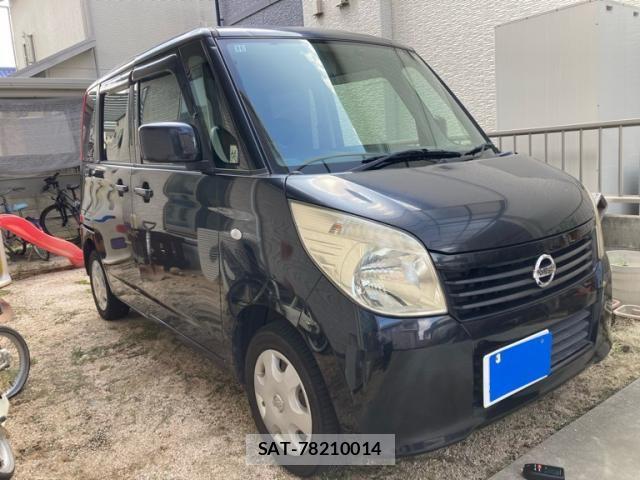 Nissan ROOX 2010-11 8831401-2
