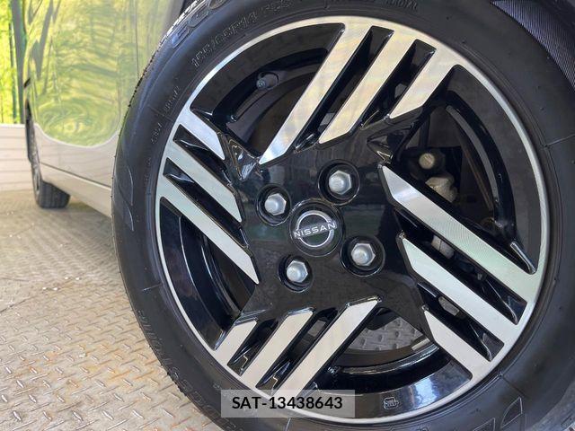 Nissan ROOX 2023-09 8831383-12