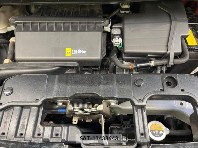 Nissan ROOX 2023-09 8831383-17