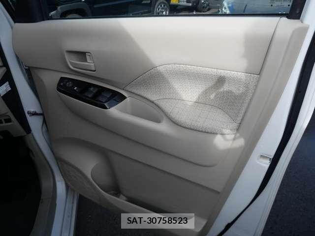 Nissan ROOX 2022-08 8831396-10