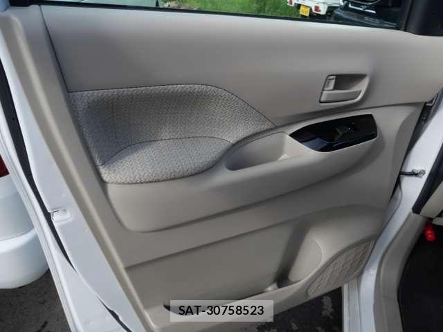 Nissan ROOX 2022-08 8831396-12