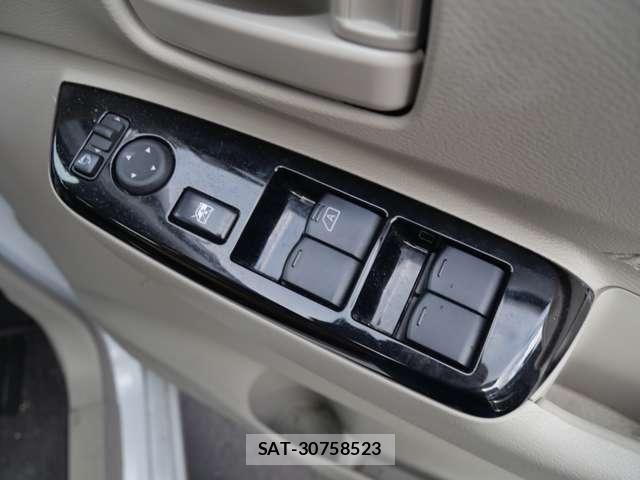 Nissan ROOX 2022-08 8831396-25