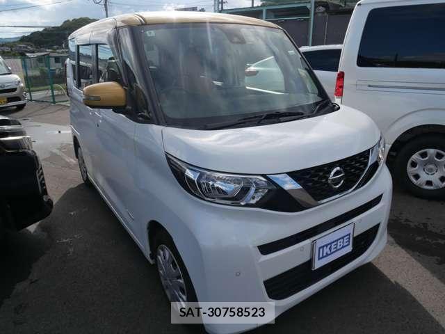 Nissan ROOX 2022-08 8831396-3