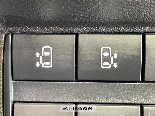 Nissan ROOX 2021-09 8831382-4