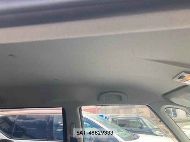 Nissan ROOX 2011-02 8850556-11