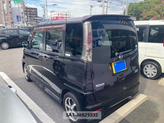 Nissan ROOX 2011-02 8850556-1