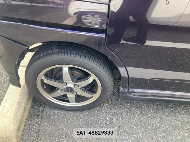 Nissan ROOX 2011-02 8850556-4