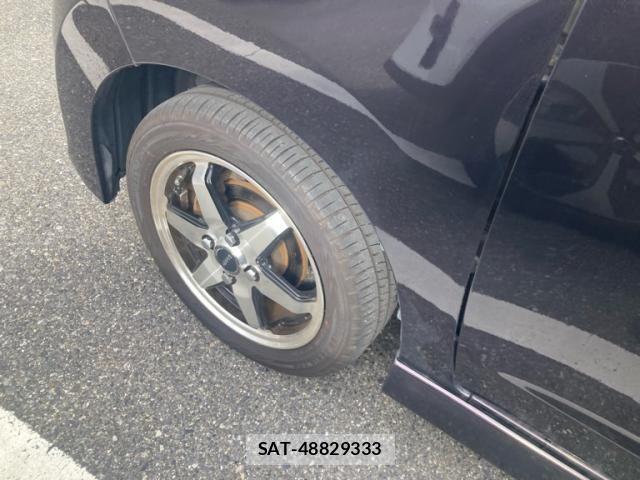 Nissan ROOX 2011-02 8850556-5
