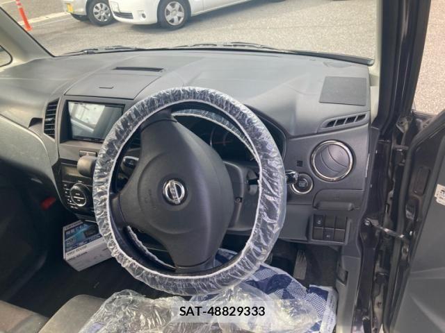 Nissan ROOX 2011-02 8850556-8