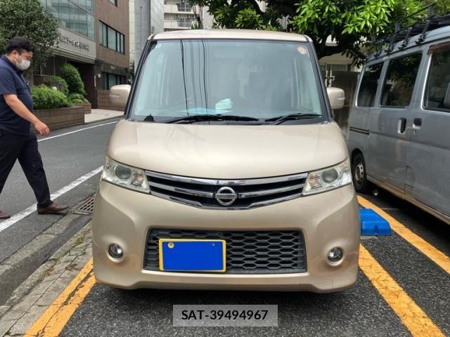 Nissan ROOX 2013-01 8849867-1