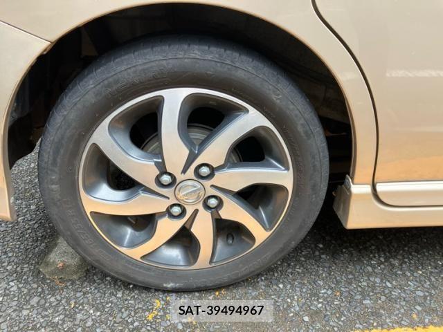 Nissan ROOX 2013-01 8849867-5