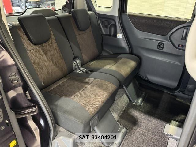 Nissan ROOX 2013-01 8850554-9