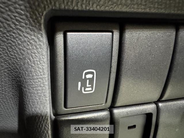 Nissan ROOX 2013-01 8850554-23