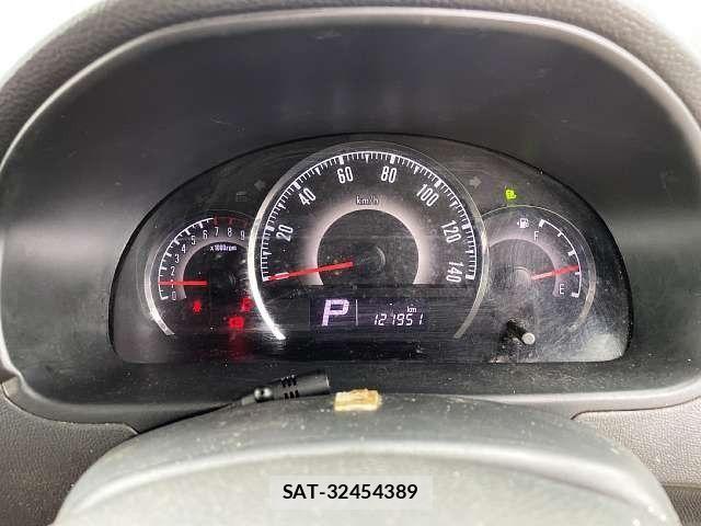 Nissan ROOX 2010-08 8849896-5
